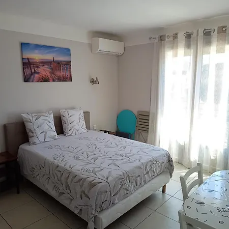 Privat bolig Meuble, Wifi A 10 Minutes De La Plage, Linge Fourni