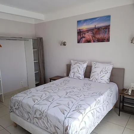 Meuble, Wifi A 10 Minutes De La Plage, Linge Fourni Privat bolig