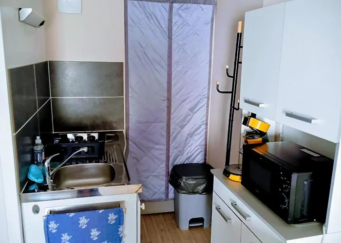 Quarto em Acomodações Particulares Cosy, Equipe, Wi-fi Proche Clinique Saint-pierre Perpinhã